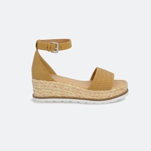 Dolce Vita Tan wedges